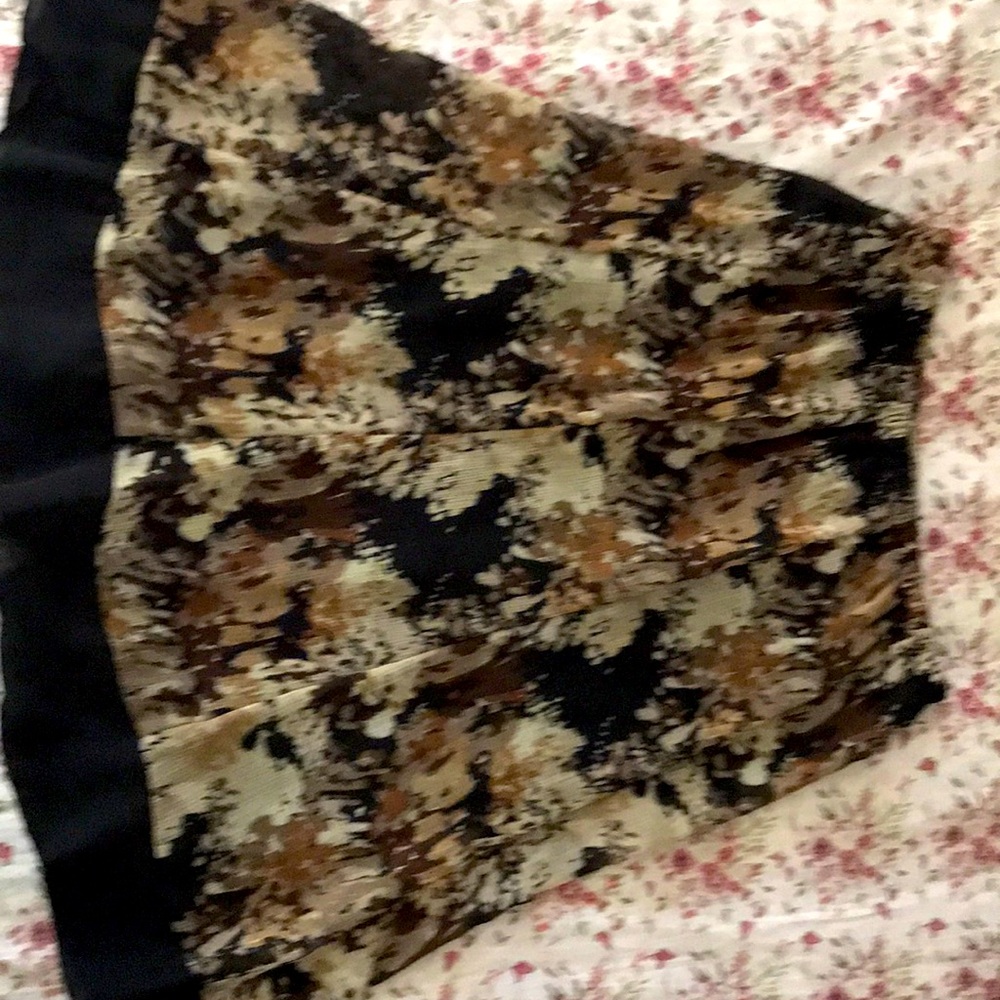 Women’s flowy skirt - Picture 1 of 2